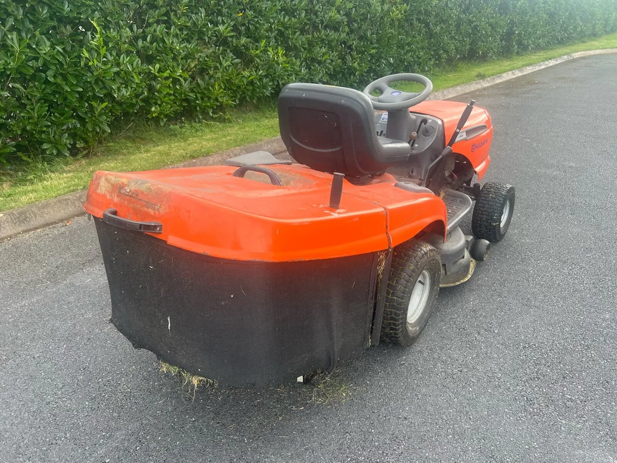 Husqvarna Ride On Lawnmower - Image 3