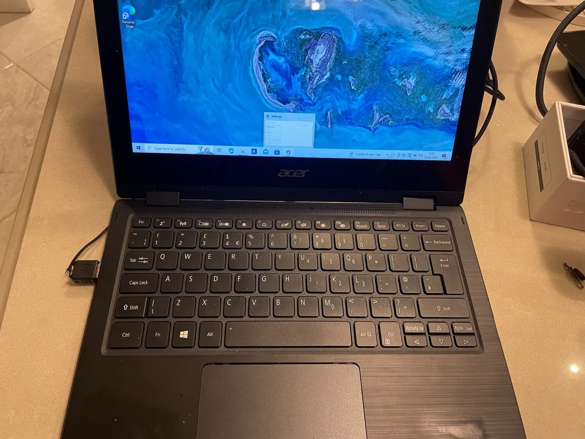 Acer laptop spin €80 - Image 1