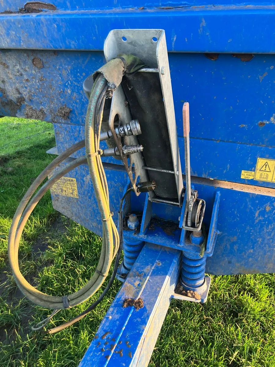 NC 314 Dump Trailer - Image 2