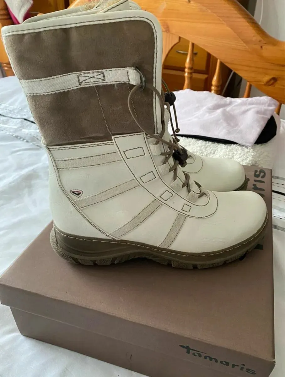 BRAND NEW Tomaris Ladies Boots, Size 40 / 7 - Image 3