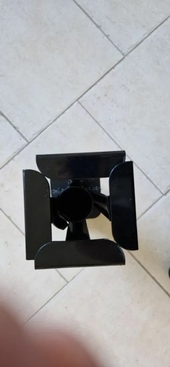 BRAND NEW Foldable Heavy Parasol Stand HighQuality - Image 3