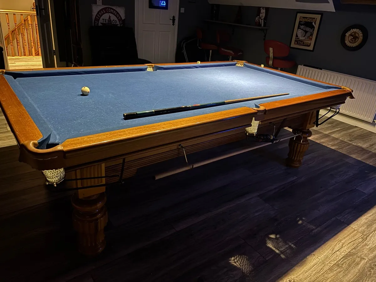 Snooker table - Image 1