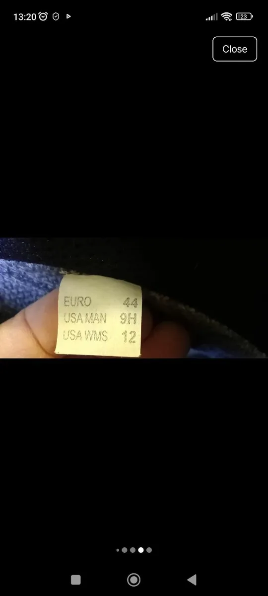 Hiking boots - Image 2