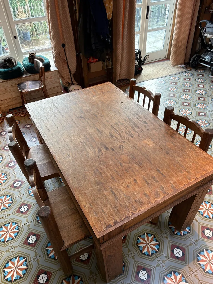 Dining table - Image 2