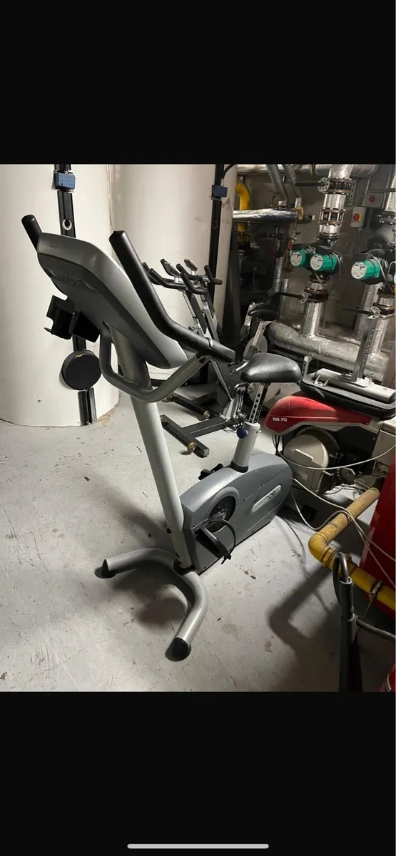 UPRIGHT BIKE PRECOR 846i - Image 3