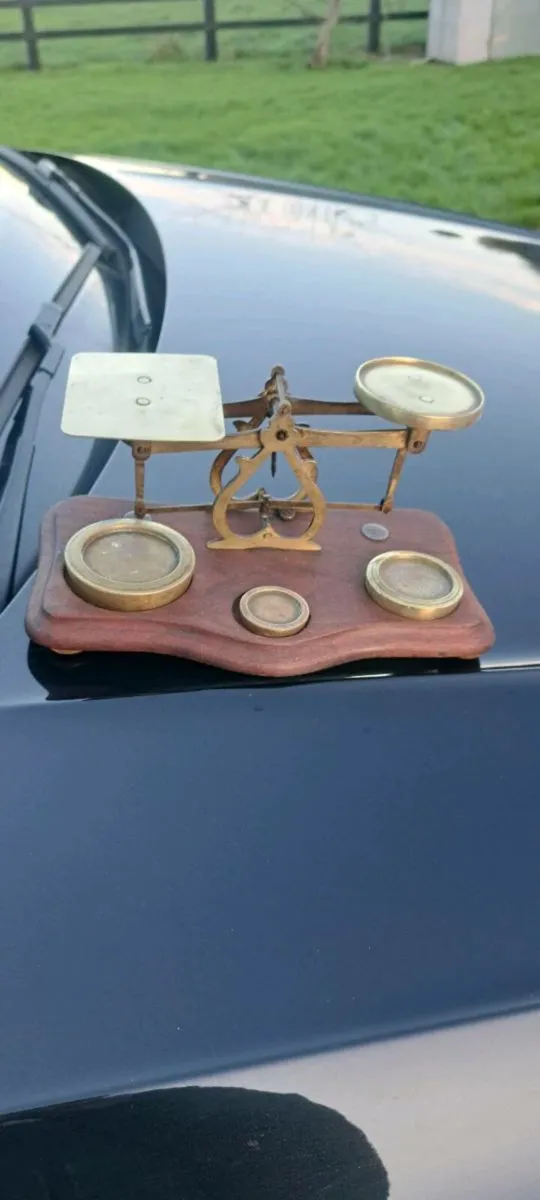 Old brass weighing schales - Image 3