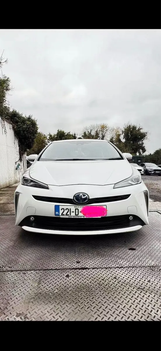 2022 Toyota Prius for rent(new) - Image 1
