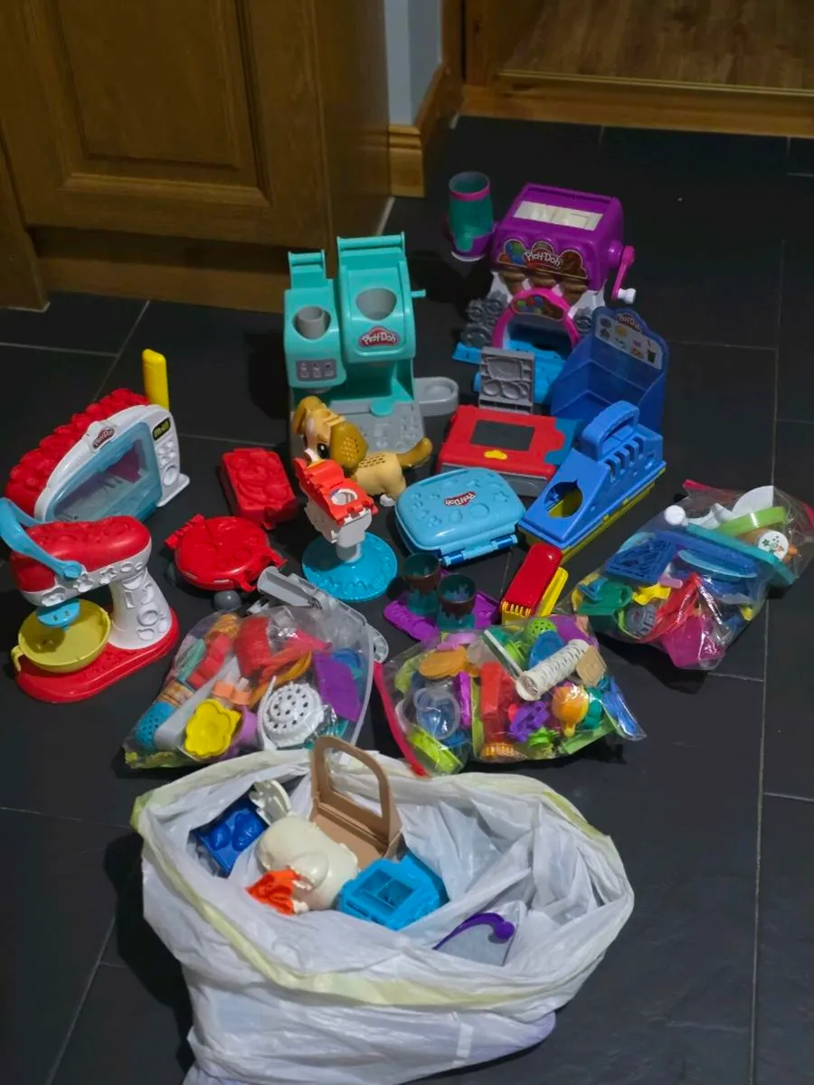 Playdoh sets and assessories