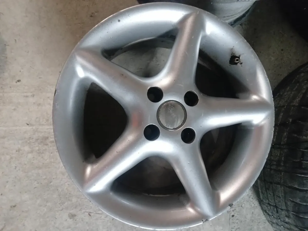 15 inch 4x100 alloys - Image 1