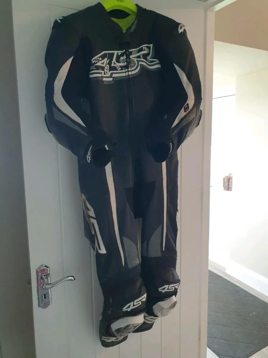 4sr leathers - Image 1