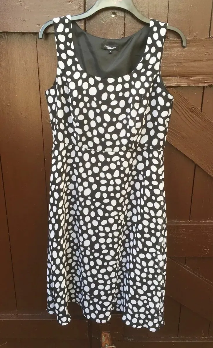 Beautiful Lined Dress from Debenhams, Size 14 - Image 3