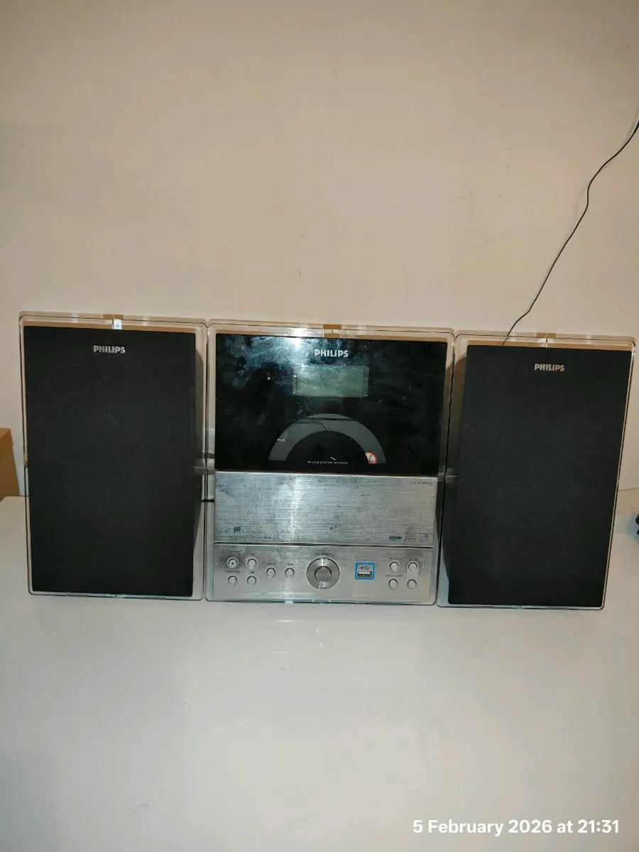Philips micro hifi music system - Image 1