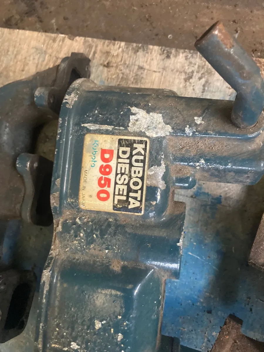 Kubota D950 Engine for parts or repair - Image 1