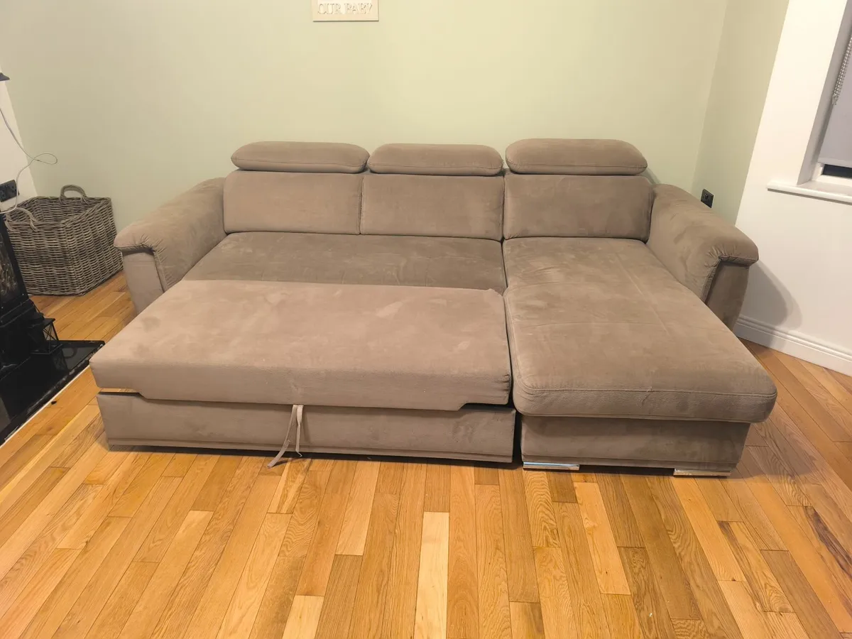 L shaped sofa bed - Image 1