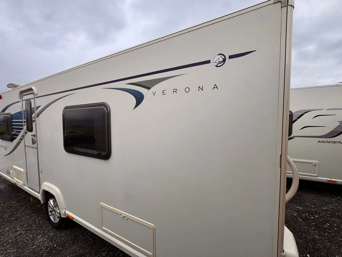 Bailey Pegasus 4 Berth Fixed Bed Caravan - Image 4