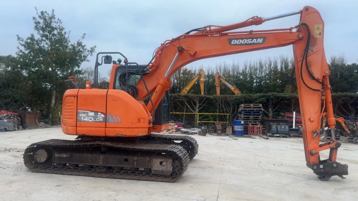 Doosan Dx140 - Image 4
