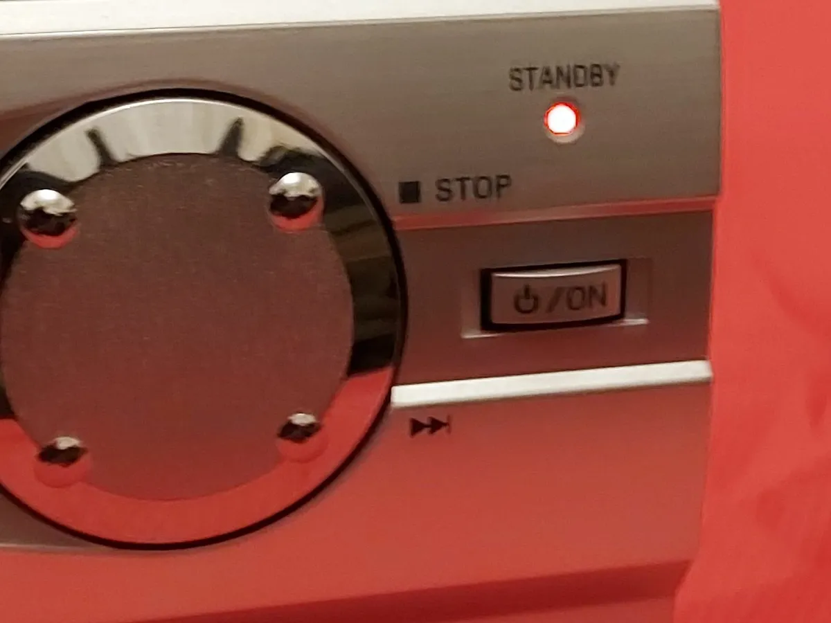 SANYO DVD Player Model No. DVD-SL20 - Image 4