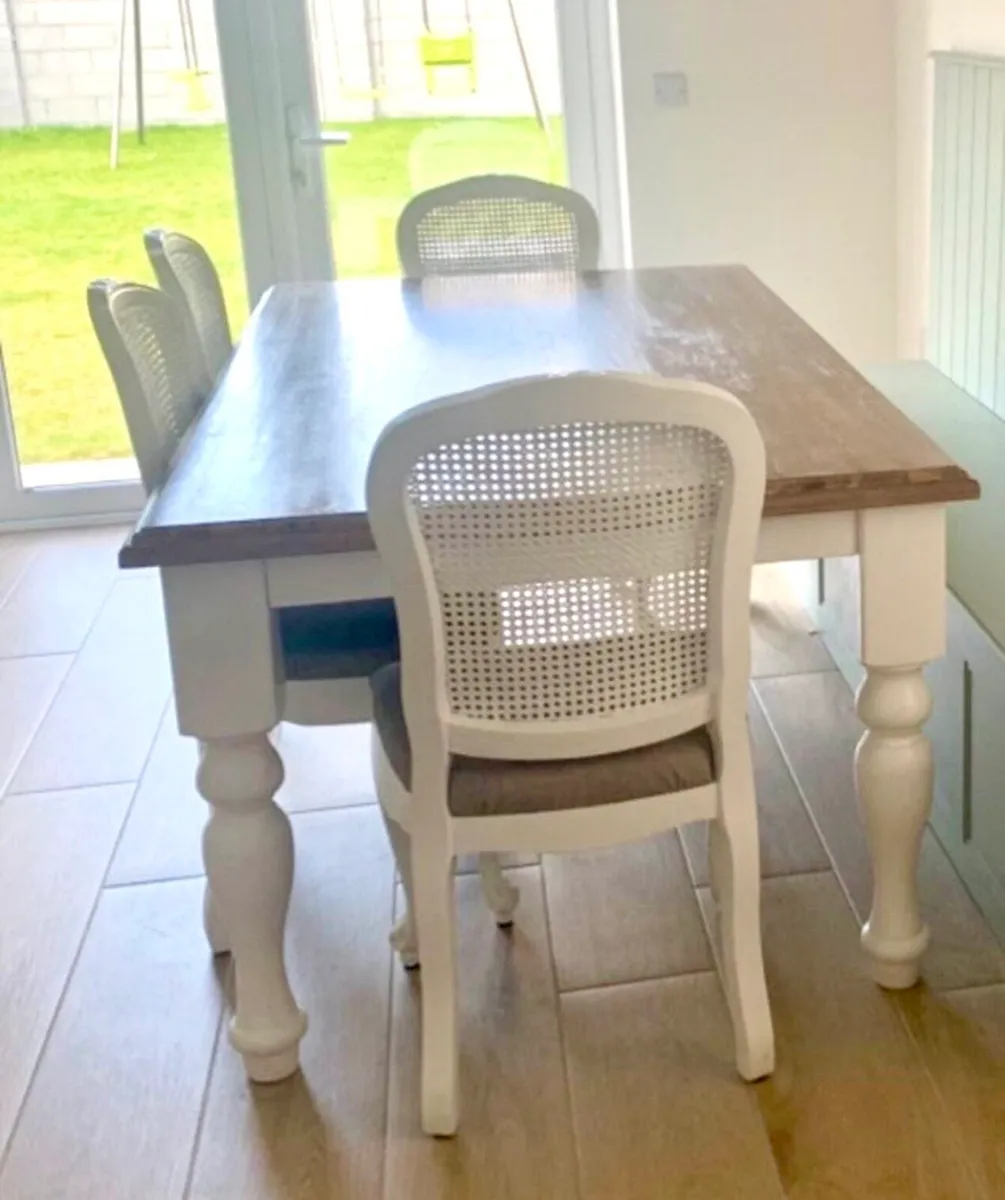 Solid wood dining table - Image 3