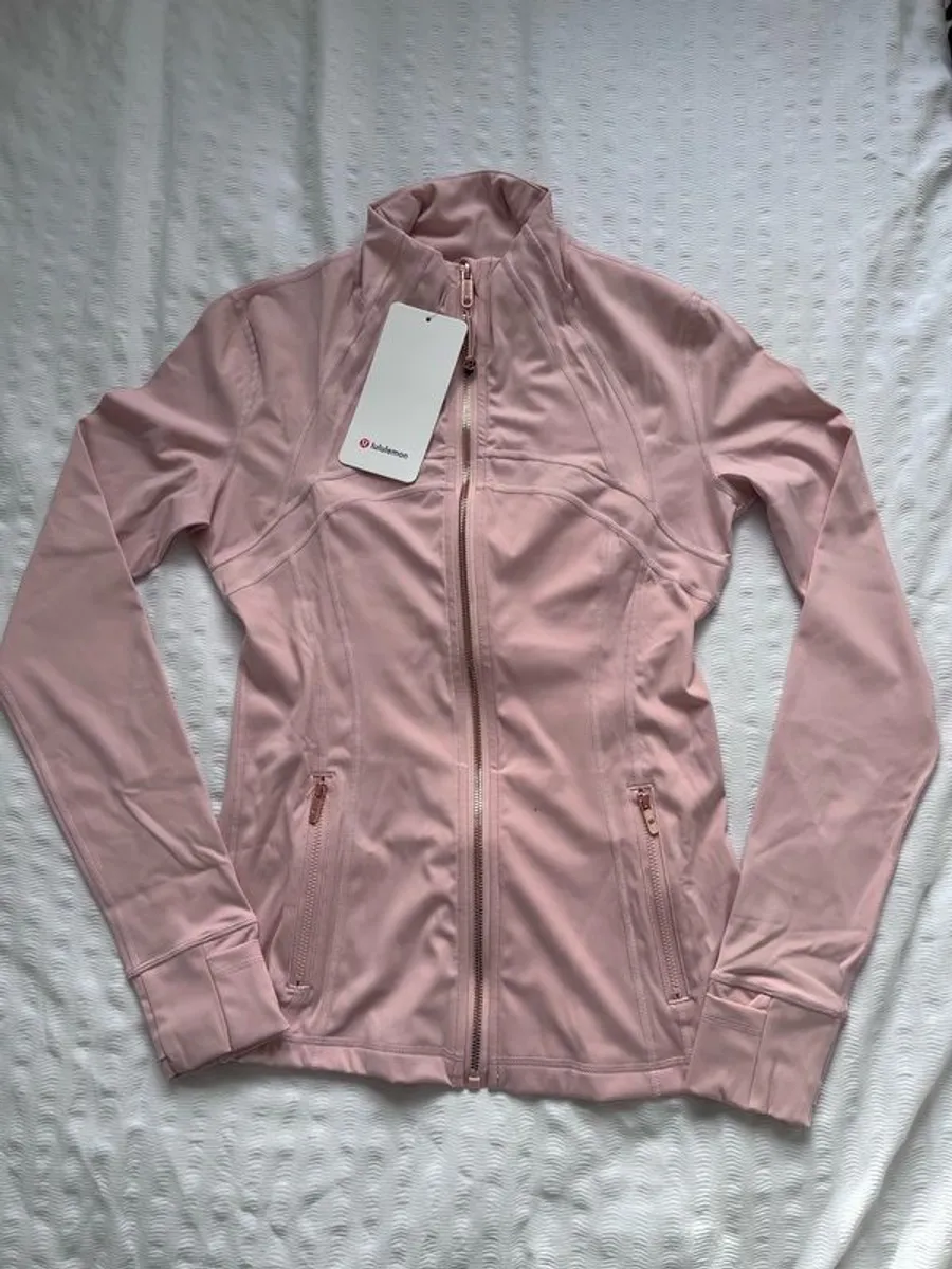 lululemon pink define jacket with gold zip - Image 1