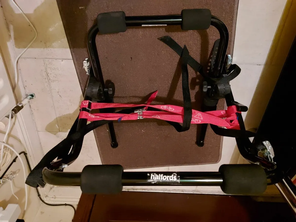 Bicycle Carrier in Excellent Condition Max 2 Bikes - Image 1