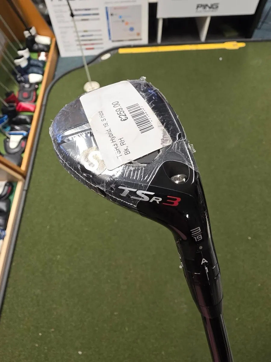 New Titleist TSr3 3 Hybrid - Image 2