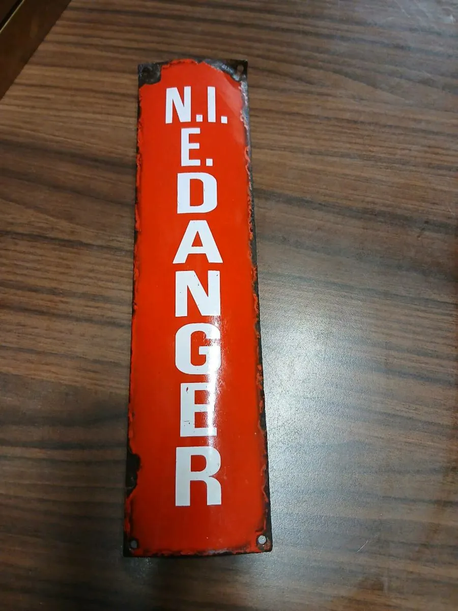 Old esb pole sign - Image 1