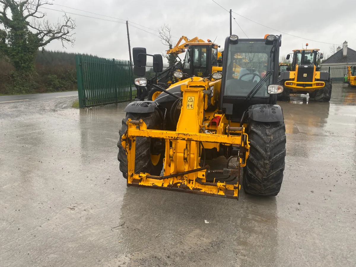 JCB 526-56  2019 (18087) - Image 4