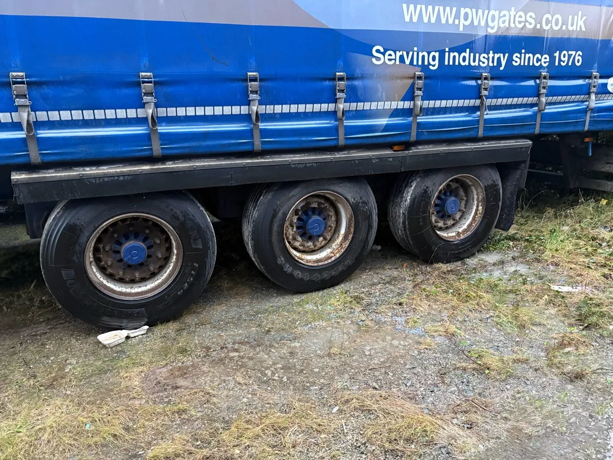 4m Curtainside trailer 2014 - Image 3