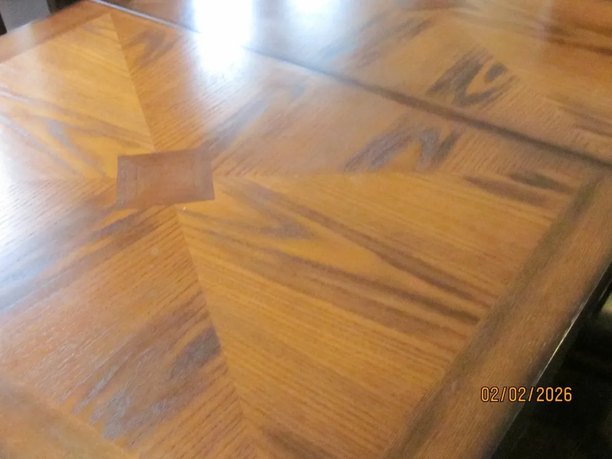 Dining room table  and six chairs - Image 4