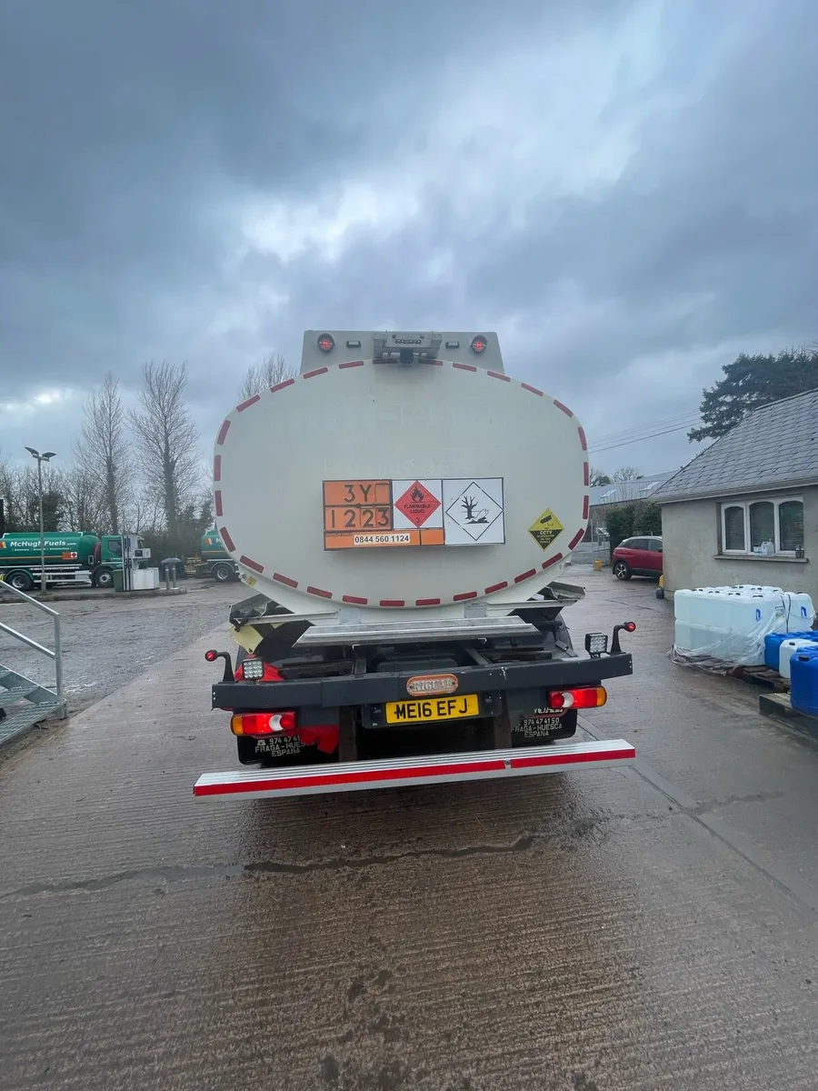 Fuel tanker - Image 3