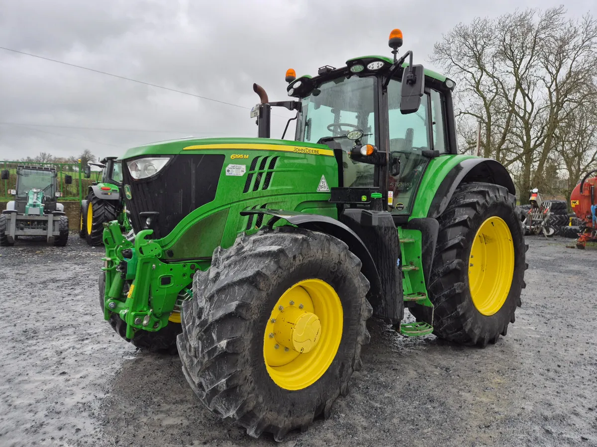 John Deere 6195M 2022 - Image 1