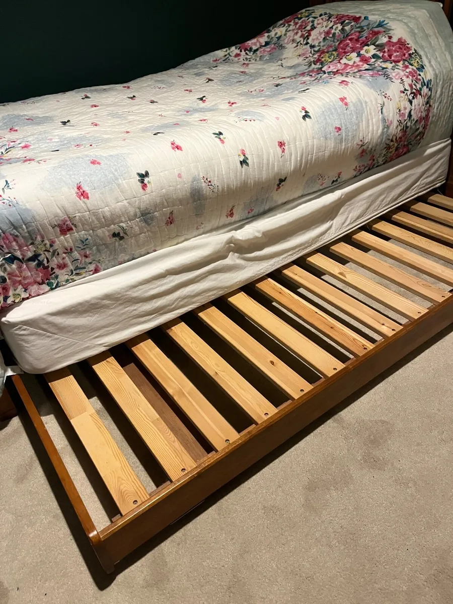 SINGLE BED (pullout) with mattresses - Image 2