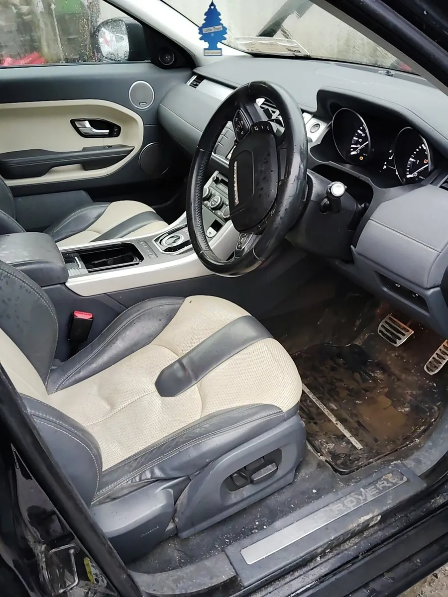 Breaking range rover evoque 2015 diesel - Image 3