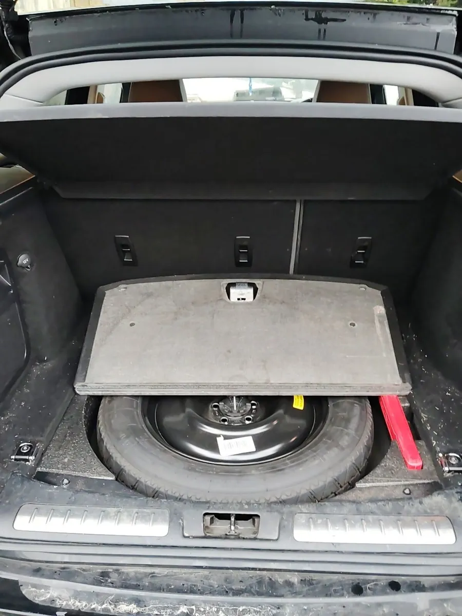 Breaking range rover evoque 2015 diesel - Image 4