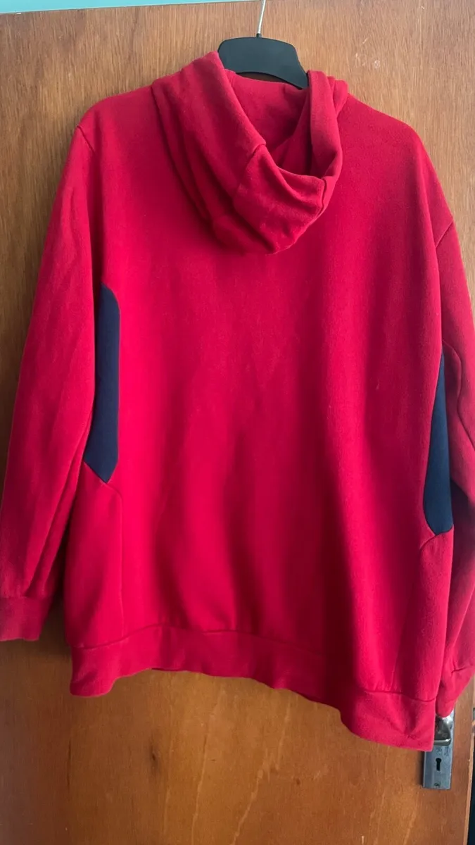 Lions zip up hoodie xl - Image 2
