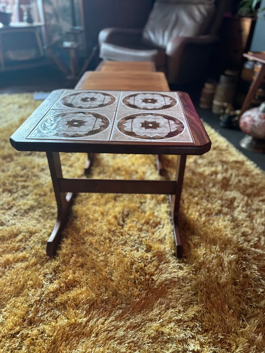 Mid century nest of tables - Image 1