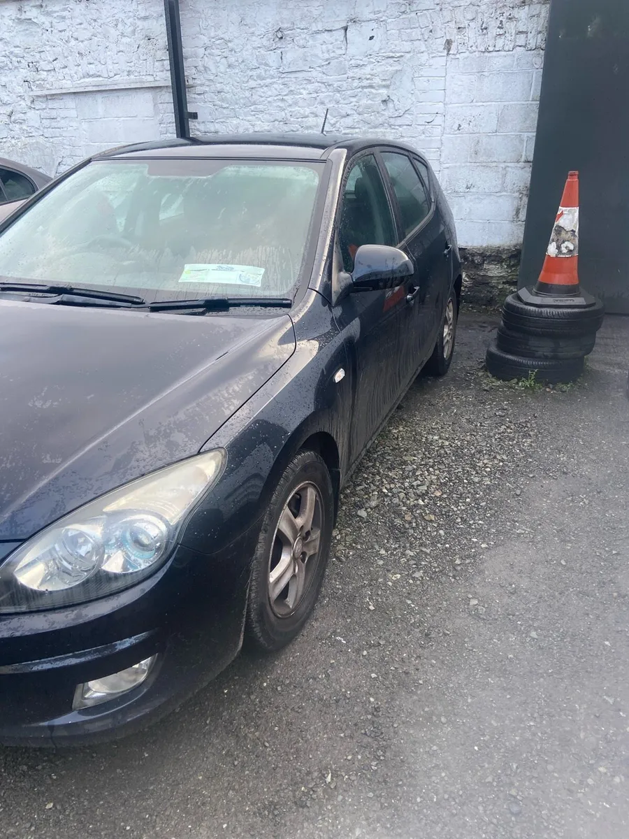 2010 Hyundai i30 - Image 1