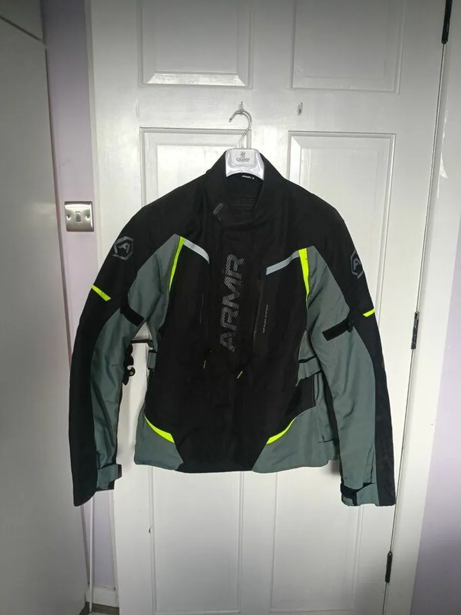 Motorcycle gear - Image 1