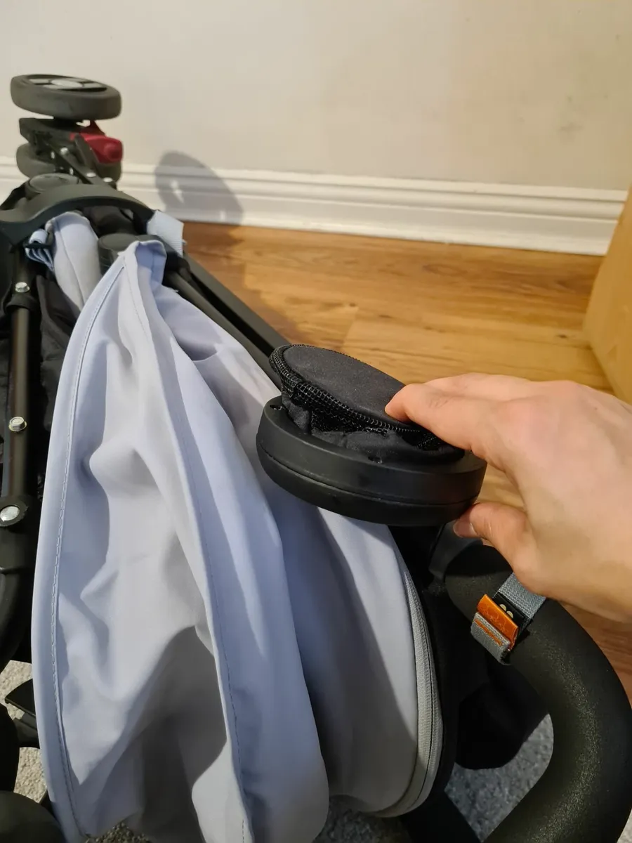 Silver Cross Pop Star Stroller + Accessories - Image 3