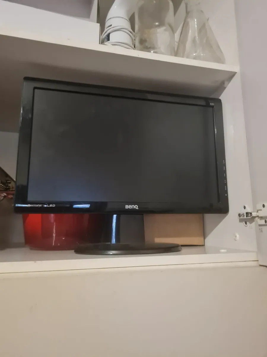 Full Hik Vision CCTV System - Image 1