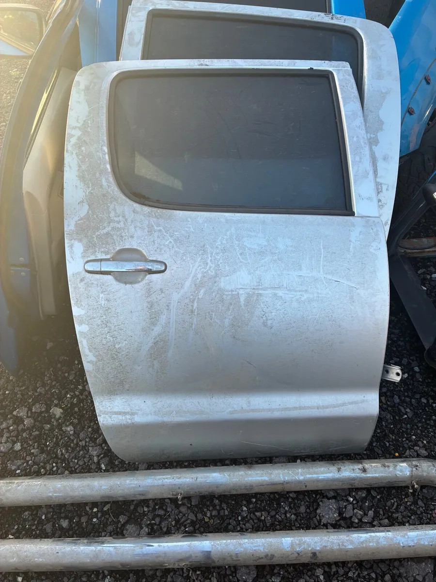 Toyota hilux parts - Image 2