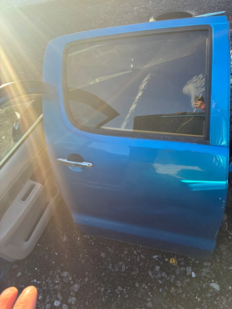 Toyota hilux parts - Image 1