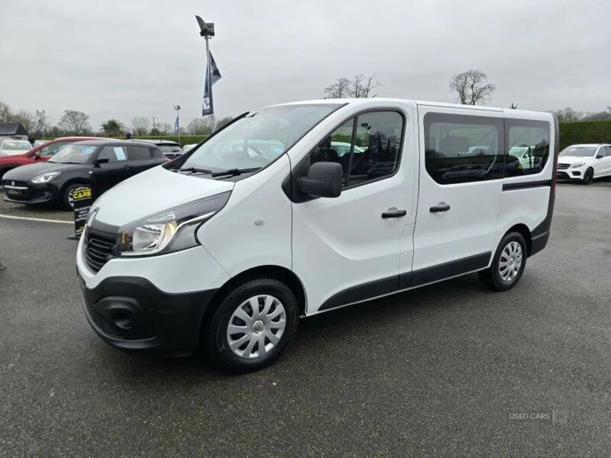 Renault Trafic 27 Business SWB - Image 2