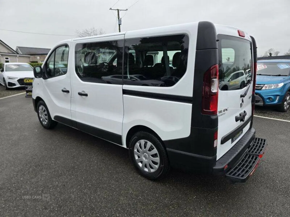 Renault Trafic 27 Business SWB - Image 3