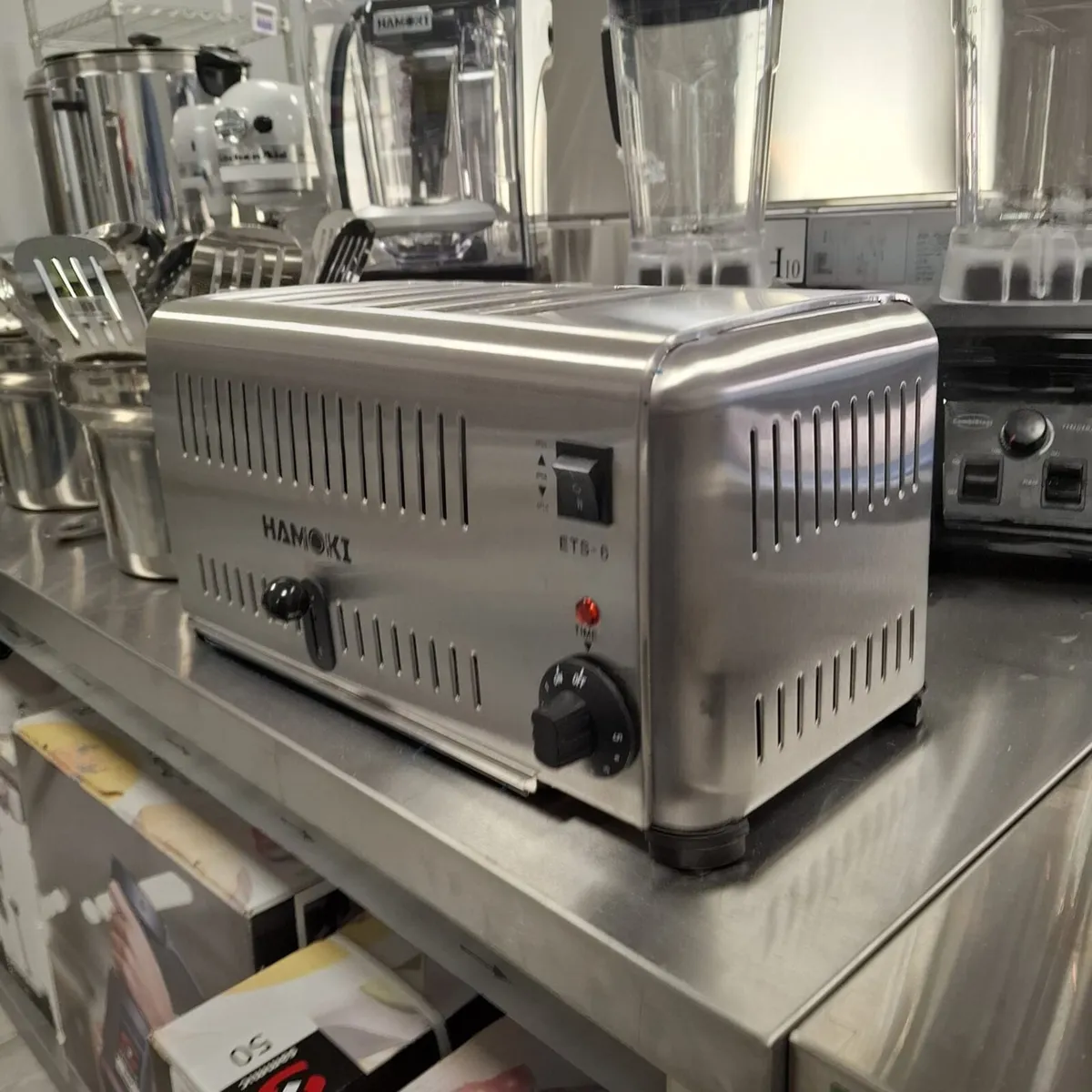 Hamoki 6 Slot Commercial Toaster - Image 1