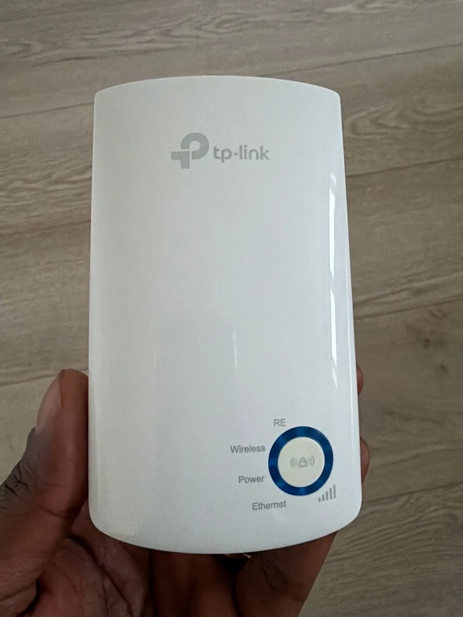 To-link Wi-Fi extender - Image 1