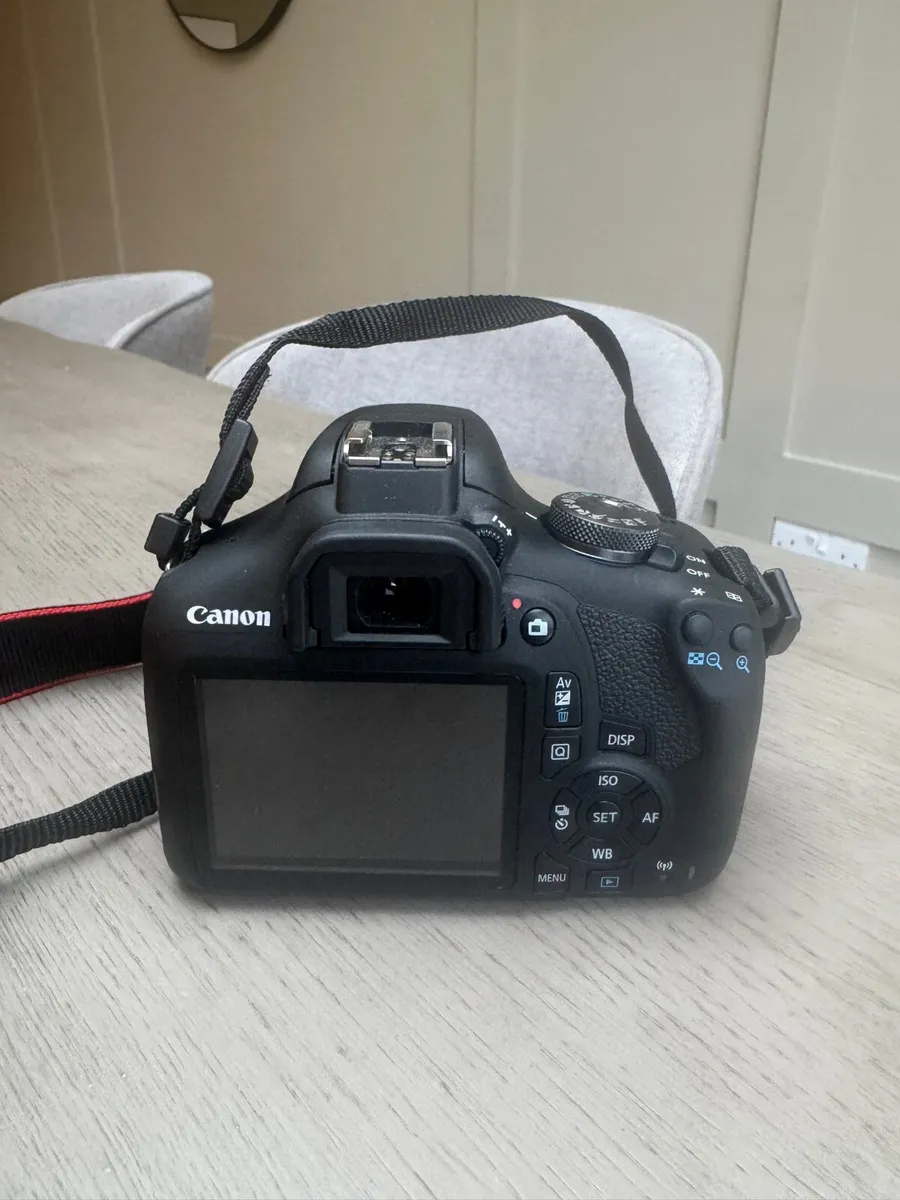 Canon EOS 1500D - Image 4