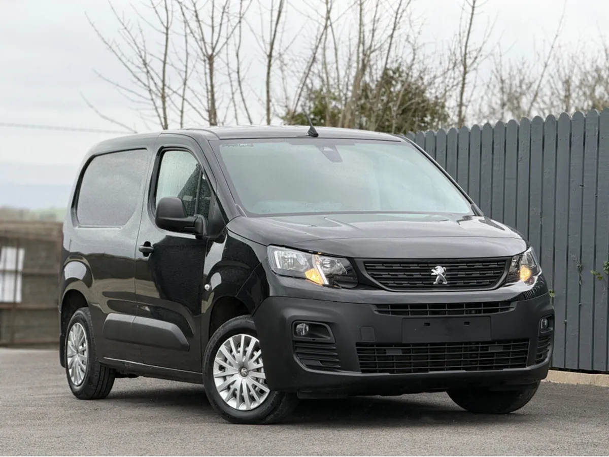 Peugeot Partner 2024 Peugeot Partner PRO PLUS 1.5 - Image 2