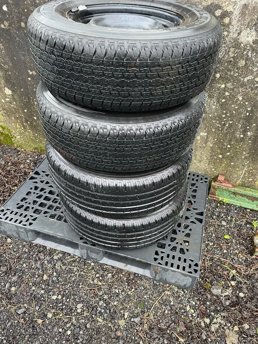 Landcruiser tyres & wheels - Image 2