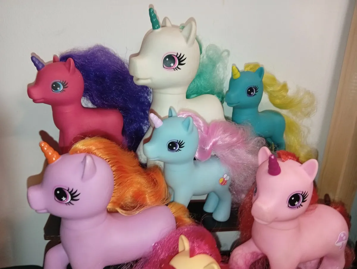 Gi-Go Toys Wonder Pony Land collection of Unicorns - Image 3